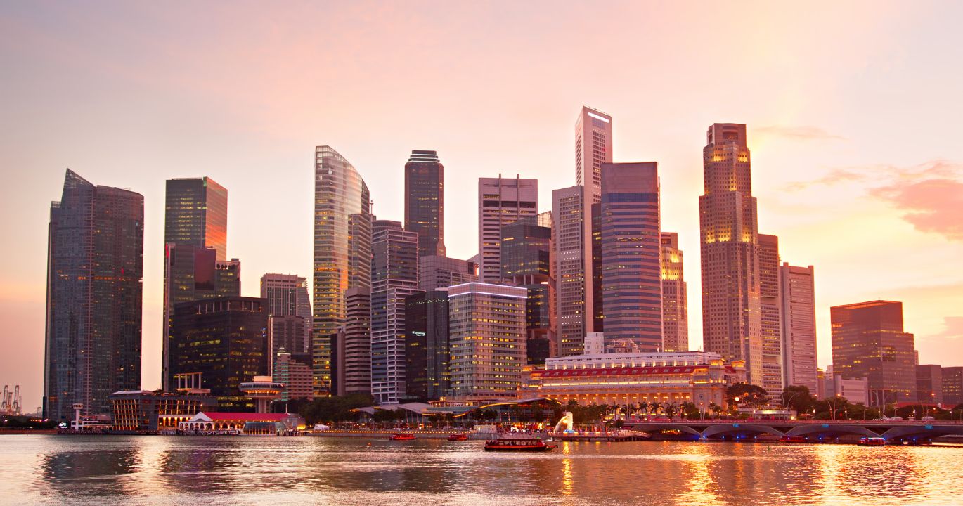 Learn why Canadian investors choose Dubai for tax-free returns, strong growth, world-class infrastructure, and secure real estate opportunities.